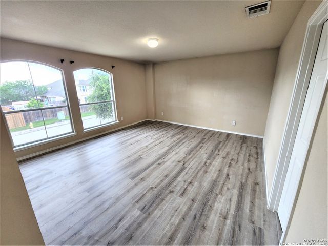 511 FIVE SPOT, San Antonio, TX 78245