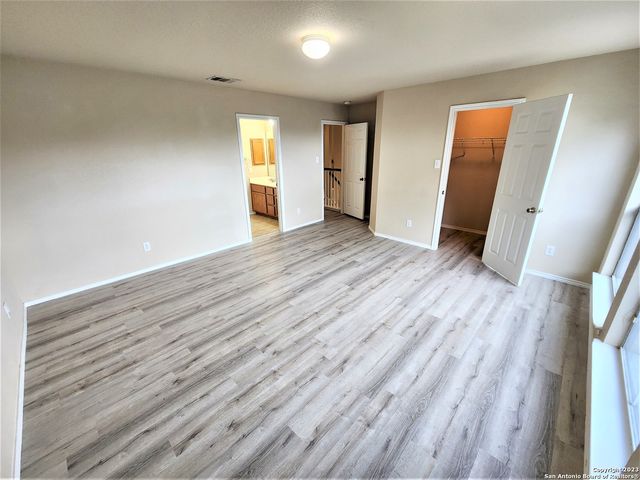 511 FIVE SPOT, San Antonio, TX 78245