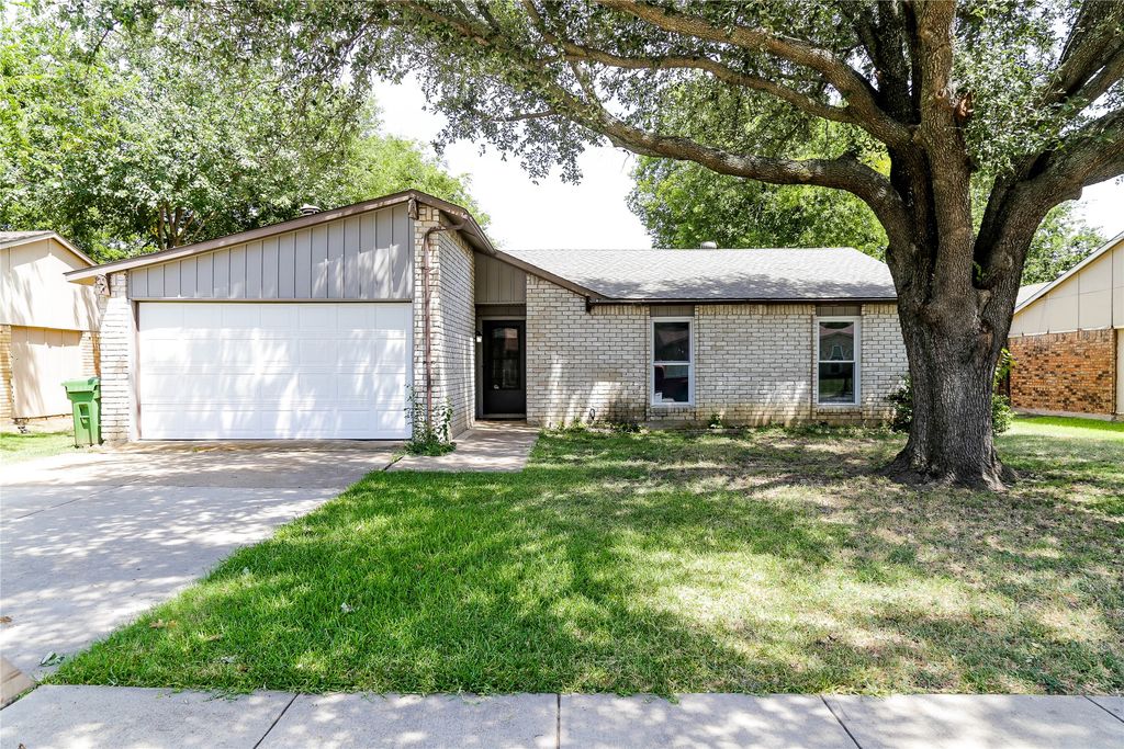 6520 Yarmouth Avenue, North Richland Hills, TX 76182