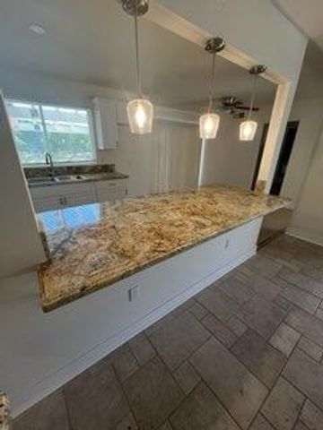 14721 E Tulare Avenue, Sanger, CA 93657