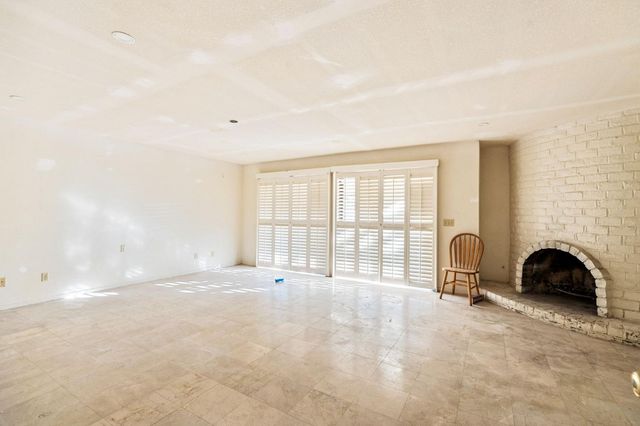 14721 E Tulare Avenue, Sanger, CA 93657