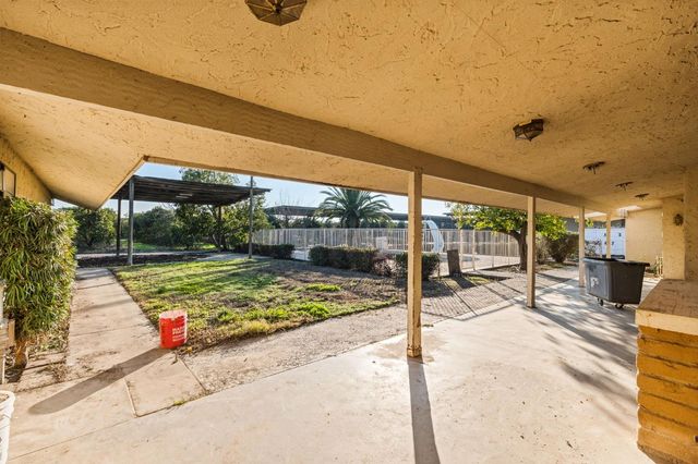 14721 E Tulare Avenue, Sanger, CA 93657