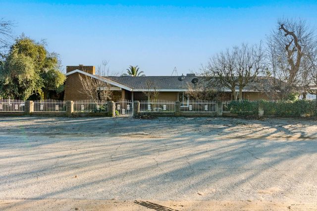 14721 E Tulare Avenue, Sanger, CA 93657