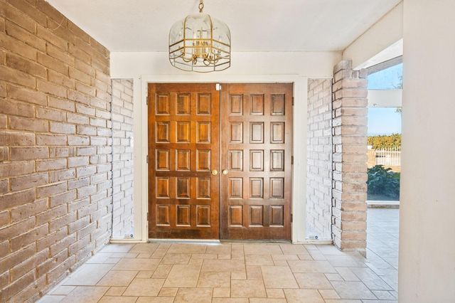 14721 E Tulare Avenue, Sanger, CA 93657