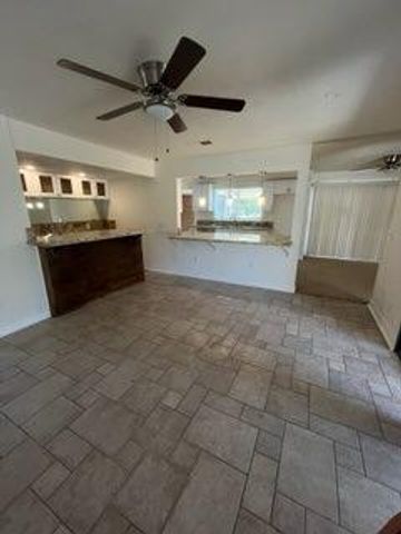 14721 E Tulare Avenue, Sanger, CA 93657