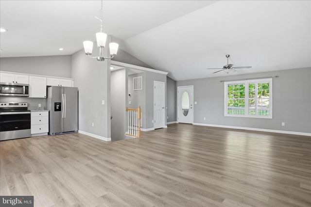 153 CHRISSYS CIR, Harpers Ferry, WV 25425