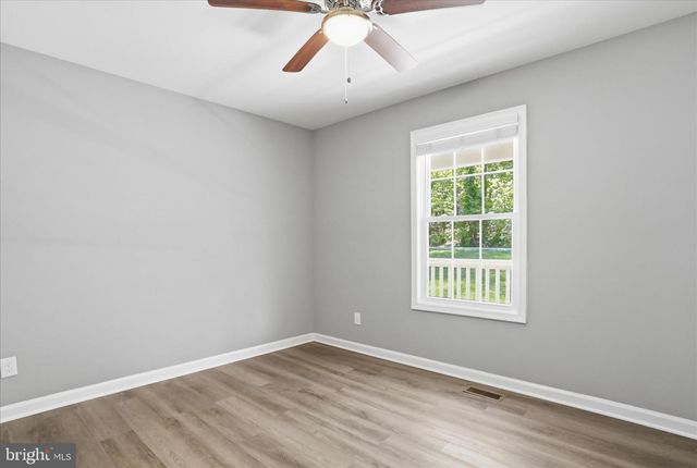 153 CHRISSYS CIR, Harpers Ferry, WV 25425