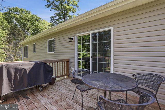 153 CHRISSYS CIR, Harpers Ferry, WV 25425