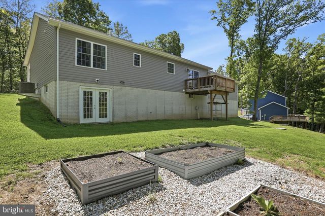 153 CHRISSYS CIR, Harpers Ferry, WV 25425
