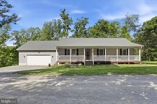 153 CHRISSYS CIR, Harpers Ferry, WV 25425