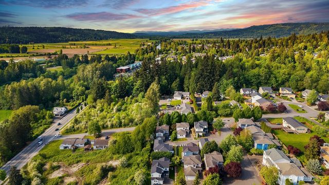 14823 1st Avenue NE, Duvall, WA 98019