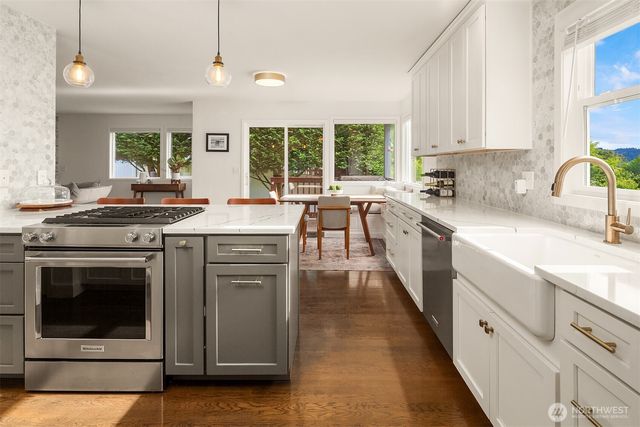 14823 1st Avenue NE, Duvall, WA 98019