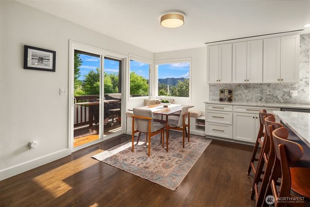14823 1st Avenue NE, Duvall, WA 98019