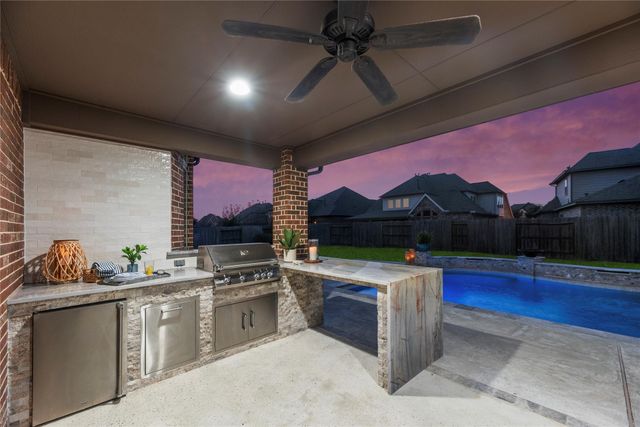 10323 Millcreek Manor Lane, Cypress, TX 77433