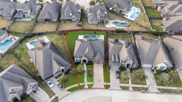 10323 Millcreek Manor Lane, Cypress, TX 77433