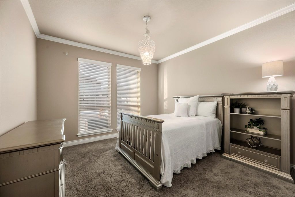 Image 24 of property listing at 10323 Millcreek Manor Lane, Cypress, TX 77433