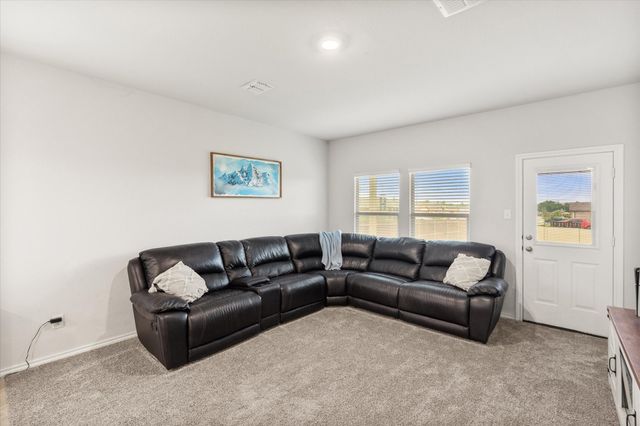 105 Greengate Drive, Boyd, TX 76023
