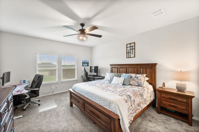 105 Greengate Drive, Boyd, TX 76023