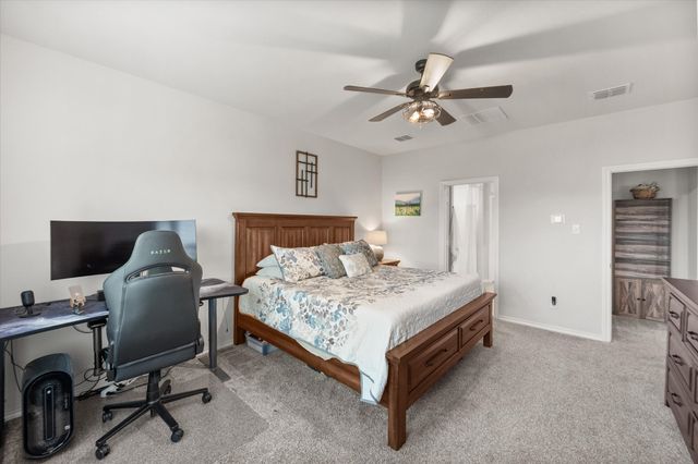 105 Greengate Drive, Boyd, TX 76023