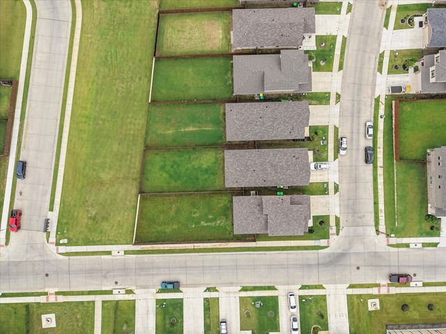105 Greengate Drive, Boyd, TX 76023