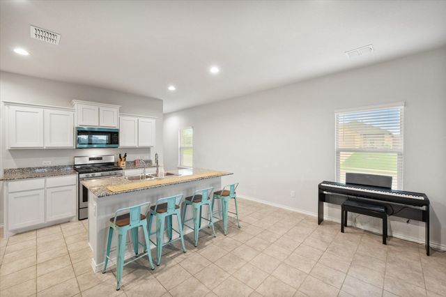 105 Greengate Drive, Boyd, TX 76023