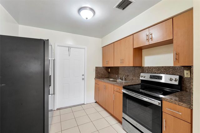 743 NW 14th Way, Fort Lauderdale, FL 33311