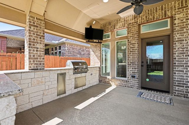 5711 Amherst Farms Lane, Fulshear, TX 77441