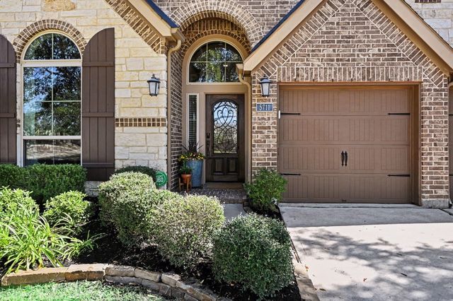 5711 Amherst Farms Lane, Fulshear, TX 77441