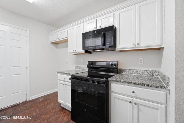 2822 TINSLEY Road, Jacksonville, FL 32218