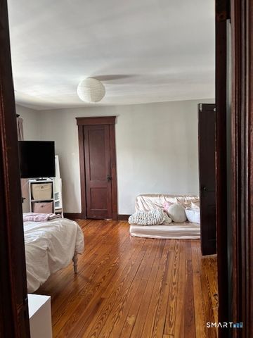 218 West Rock Avenue 3, New Haven, CT 06515