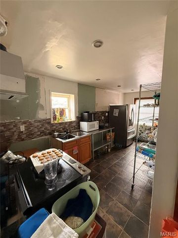 7307 Trenton Avenue, St Louis, MO 63130