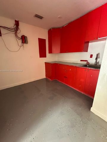 307 NW 10th Terrace 307, Hallandale Beach, FL 33009