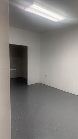 307 NW 10th Terrace 307, Hallandale Beach, FL 33009