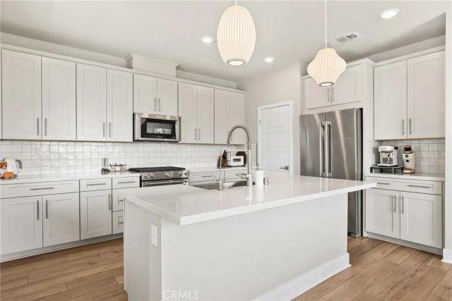 1421 W Sunrise Lane, San Pedro, CA 90732