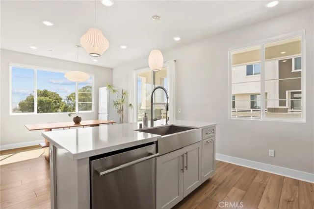 1421 W Sunrise Lane, San Pedro, CA 90732