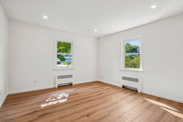 509 Ramapo Valley Rd, Oakland Boro, NJ 07436
