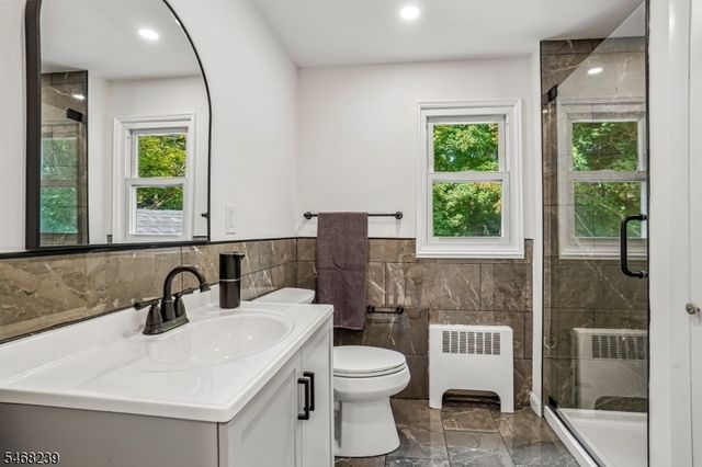 509 Ramapo Valley Rd, Oakland Boro, NJ 07436