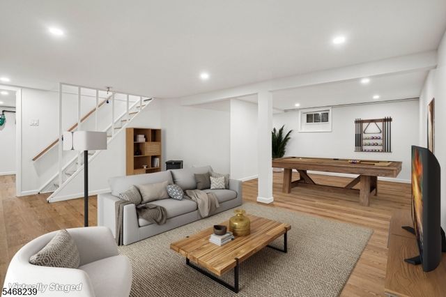 509 Ramapo Valley Rd, Oakland Boro, NJ 07436