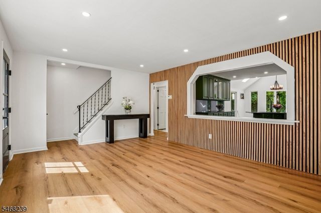 509 Ramapo Valley Rd, Oakland Boro, NJ 07436