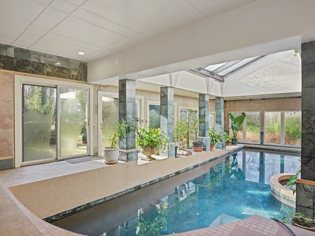 8 Bayberry Ridge Road, Westport, CT 06880