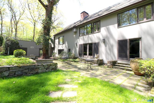 8 Bayberry Ridge Road, Westport, CT 06880