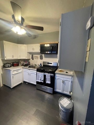 2816 Oakridge, Dayton, OH 45417