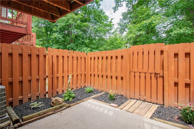 3765 Lake Run Boulevard, Stow, OH 44224