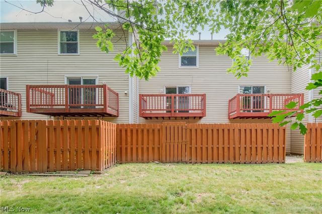 3765 Lake Run Boulevard, Stow, OH 44224