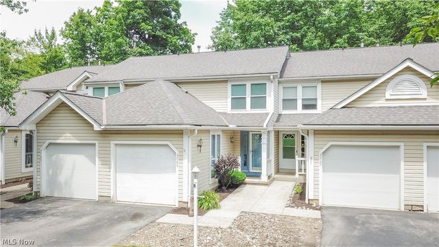 3765 Lake Run Boulevard, Stow, OH 44224