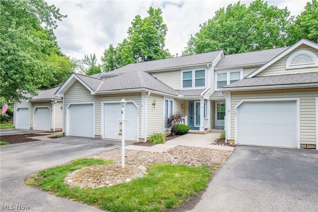 3765 Lake Run Boulevard, Stow, OH 44224