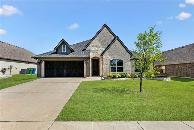 541 Harvest Grove Drive, Waxahachie, TX 75165