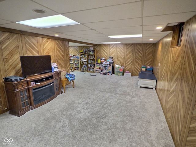 3642 Deerfield Place, Columbus, IN 47203