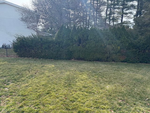 3642 Deerfield Place, Columbus, IN 47203