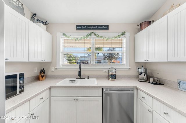 449 Gilbert Drive NE, Palm Bay, FL 32907